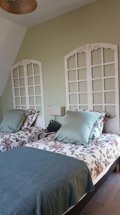 Le Pigeonnier / Gite De Charme 1 A 4 Pers 80 M² 康布雷 外观 照片