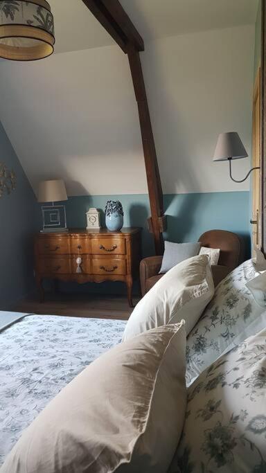 Le Pigeonnier / Gite De Charme 1 A 4 Pers 80 M² 康布雷 外观 照片