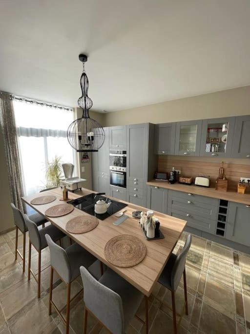 Le Pigeonnier / Gite De Charme 1 A 4 Pers 80 M² 康布雷 外观 照片