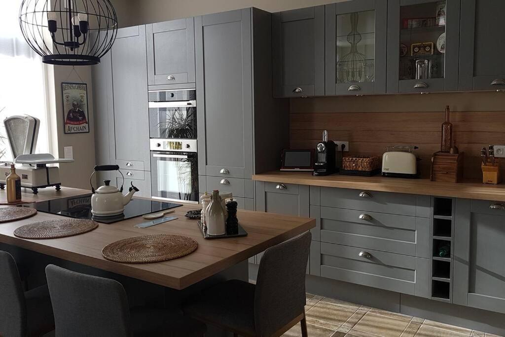Le Pigeonnier / Gite De Charme 1 A 4 Pers 80 M² 康布雷 外观 照片